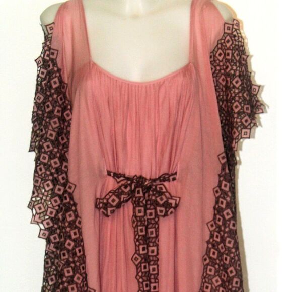 Rare BCBG Max Azria Runway Dress  Size Small Limited Edition -NWT - Small Flaws - Picture 12 of 14